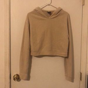 Junior’s pullover with hood